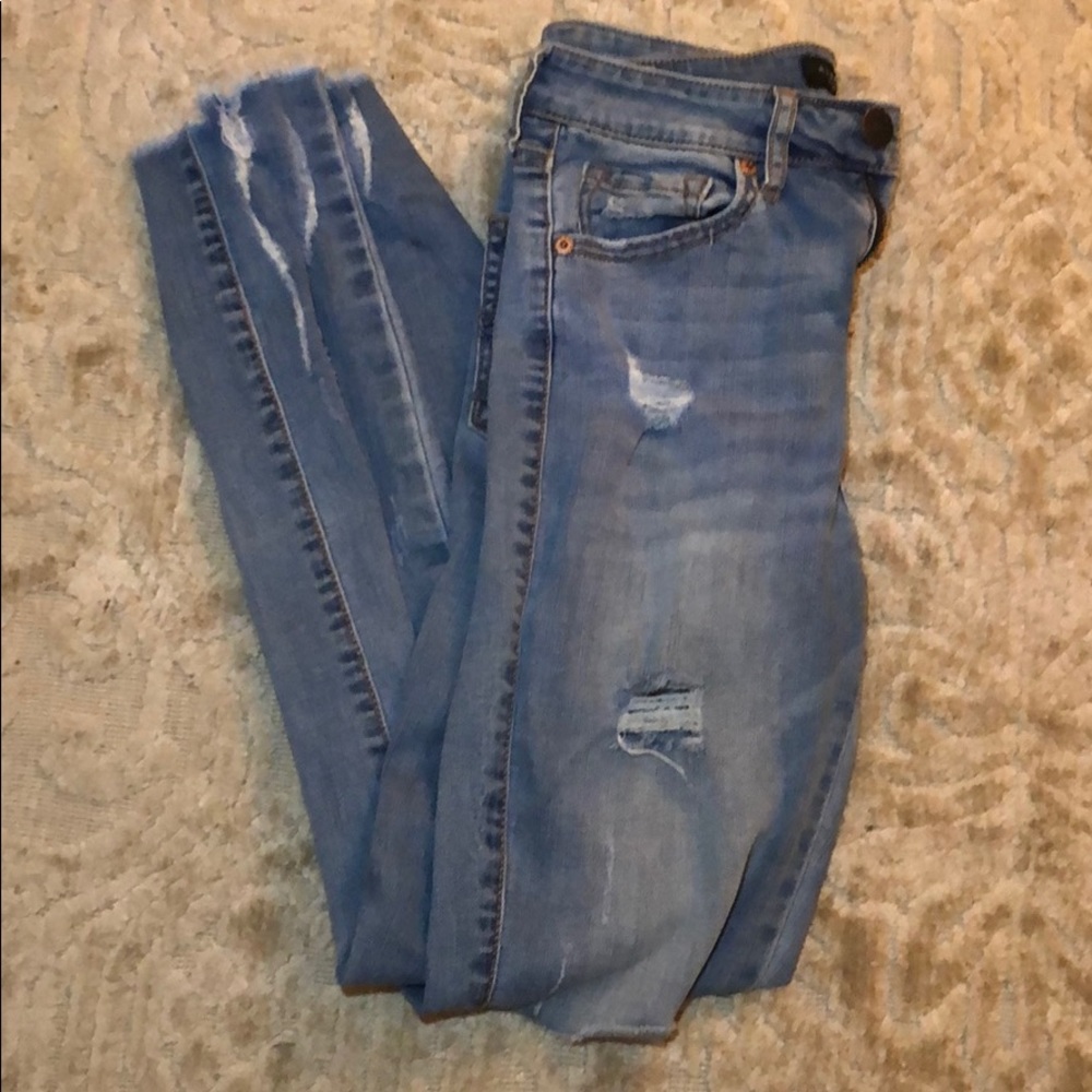 Aeropostale high waisted ripped ankle jeans